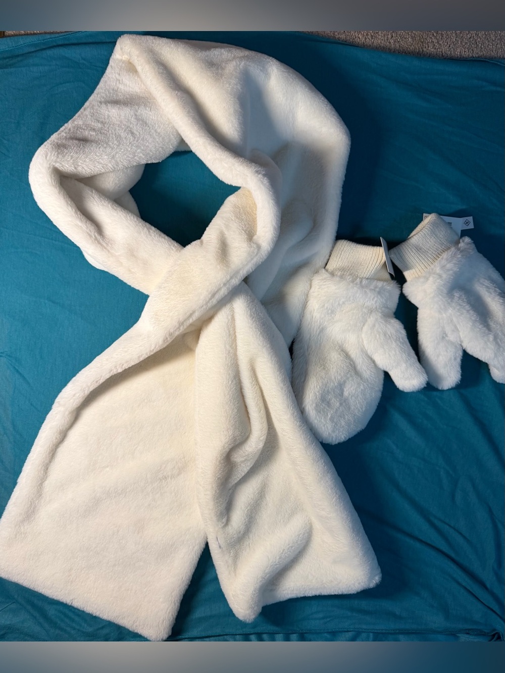 Call it Spring Scarf and Mittens
